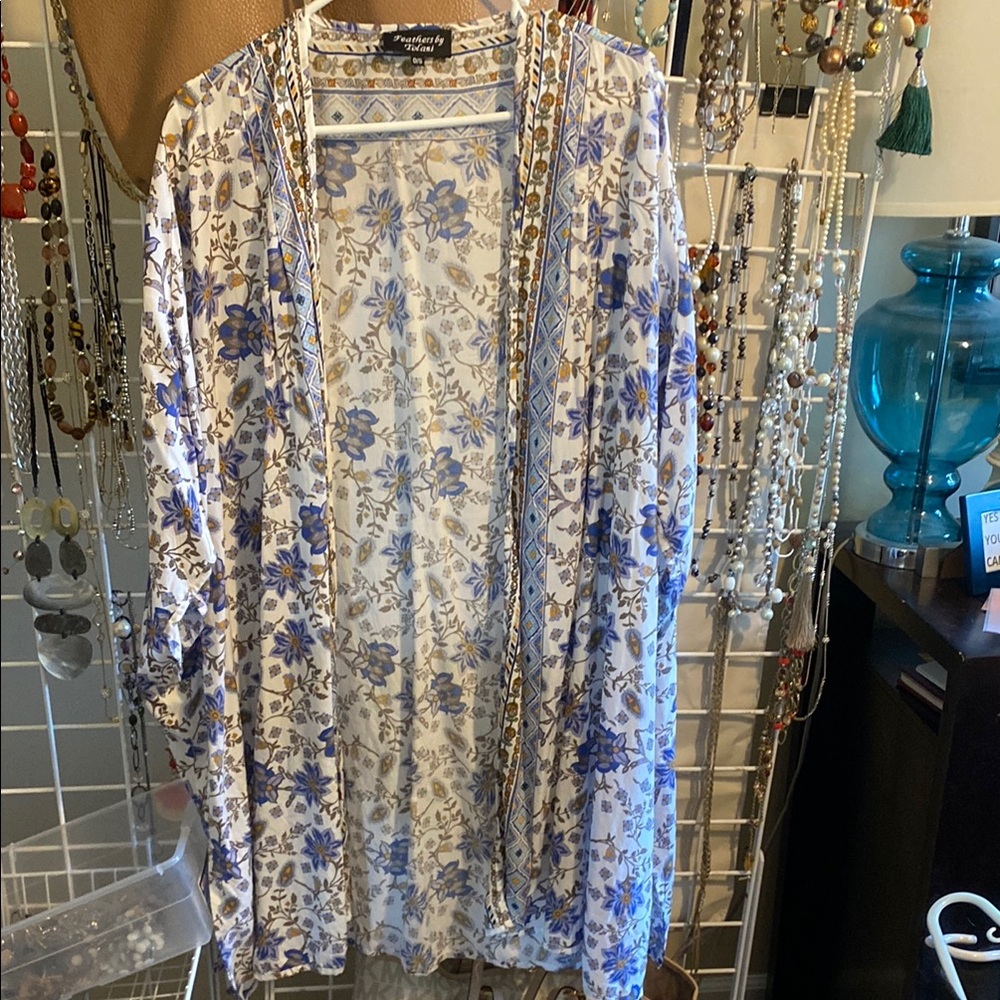 Feathers by Tolani Kimono XL EUC